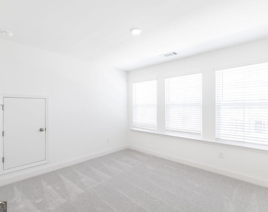 111 Prospect Avenue - Photo Thumbnail 22