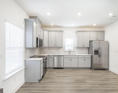 111 Prospect Avenue - Photo Thumbnail 7