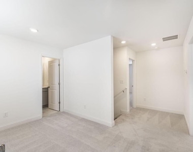 111 Prospect Avenue - Photo Thumbnail 20