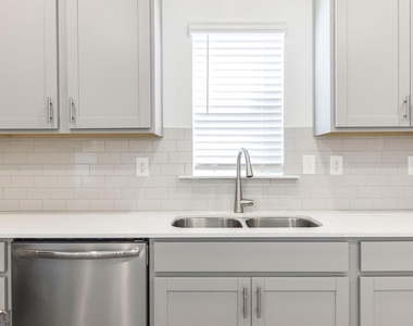 111 Prospect Avenue - Photo Thumbnail 10