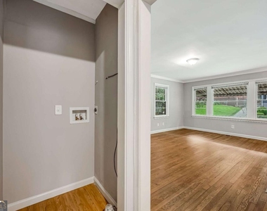 847 Gertrude Place Nw - Photo Thumbnail 14