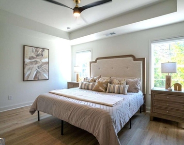 1355 Sydney Oaks Drive - Photo Thumbnail 8