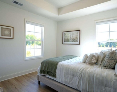 1355 Sydney Oaks Drive - Photo Thumbnail 12