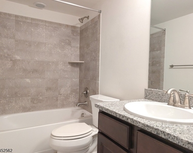 68 Autumn Ln - Photo Thumbnail 13
