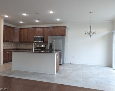 68 Autumn Ln - Photo Thumbnail 1