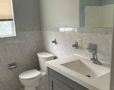 155 Fairview Ave - Photo Thumbnail 10