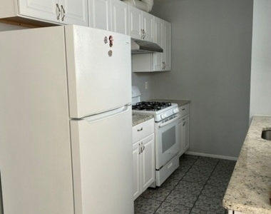 155 Fairview Ave - Photo Thumbnail 16