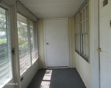 363b Chesterfield Court - Photo Thumbnail 6