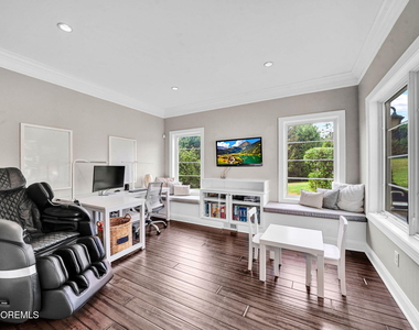 2 Hop Brook Lane - Photo Thumbnail 31