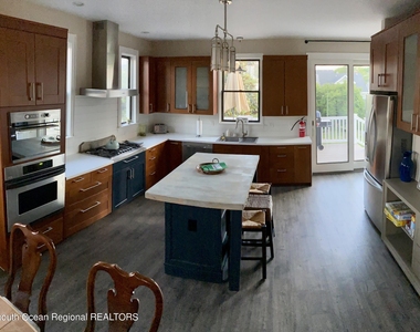 447 E Main Street - Photo Thumbnail 4