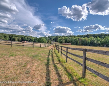 284 Millstone Road - Photo Thumbnail 36