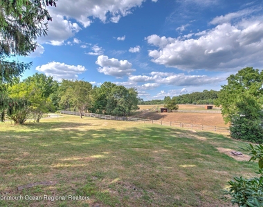 284 Millstone Road - Photo Thumbnail 9
