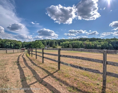 284 Millstone Road - Photo Thumbnail 5