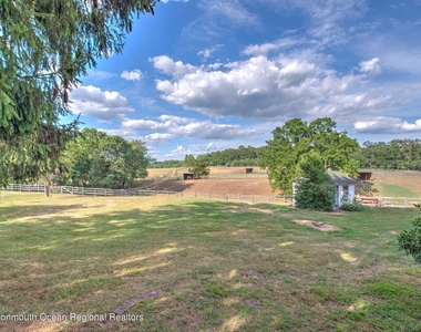 284 Millstone Road - Photo Thumbnail 6