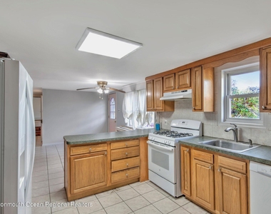 284 Millstone Road - Photo Thumbnail 24