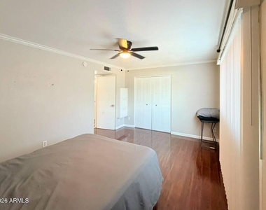 3033 W Caribbean Lane - Photo Thumbnail 19