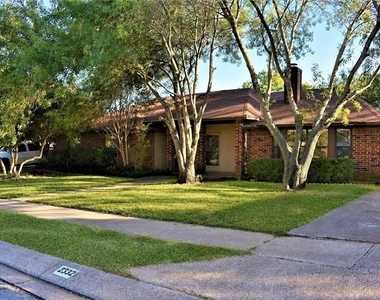 2332 Chestnut Way - Photo Thumbnail 1
