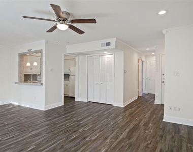 5881 Preston View Boulevard - Photo Thumbnail 5