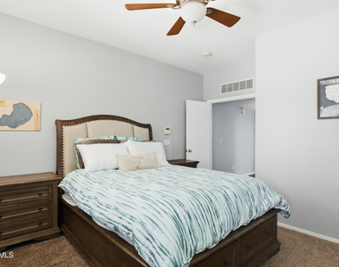15341 W Maui Lane - Photo Thumbnail 20