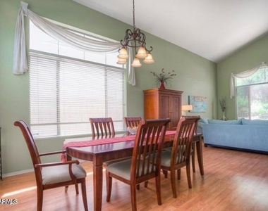1580 W Saragosa Street - Photo Thumbnail 8