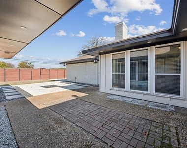 2833 Meadowbrook Drive - Photo Thumbnail 30