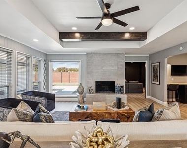 2833 Meadowbrook Drive - Photo Thumbnail 5