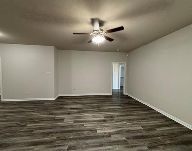 352 Emerald Creek Drive - Photo Thumbnail 1