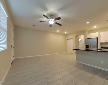 12564 W Hummingbird Terrace - Photo Thumbnail 2