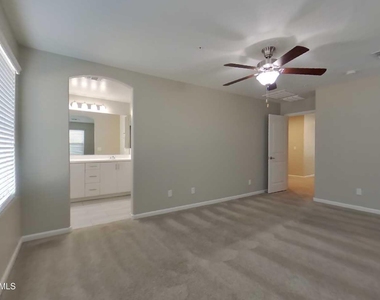 12564 W Hummingbird Terrace - Photo Thumbnail 6