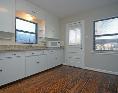6123 Belgrade Avenue - Photo Thumbnail 21