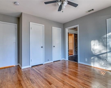 6123 Belgrade Avenue - Photo Thumbnail 10