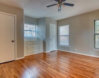 6123 Belgrade Avenue - Photo Thumbnail 11