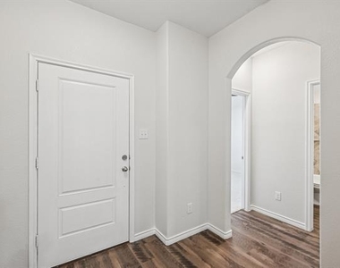 609 Bassett Hall Road - Photo Thumbnail 3