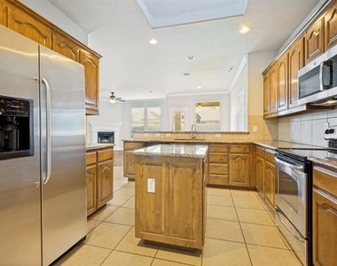 3213 Hornbeam Street - Photo Thumbnail 13