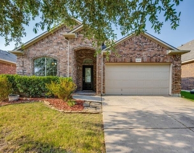 3213 Hornbeam Street - Photo Thumbnail 2