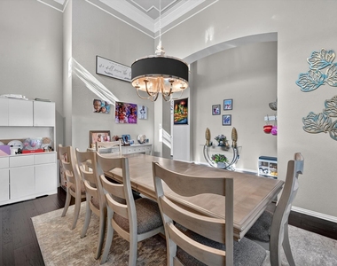 8136 Black Ash Drive - Photo Thumbnail 4