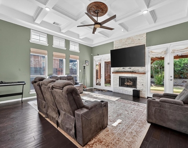 8136 Black Ash Drive - Photo Thumbnail 14