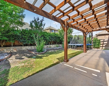 8136 Black Ash Drive - Photo Thumbnail 32
