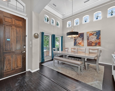 8136 Black Ash Drive - Photo Thumbnail 6