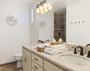 6719 E 2nd Street - Photo Thumbnail 6