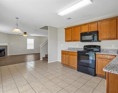 6432 Paradise Valley Road - Photo Thumbnail 8
