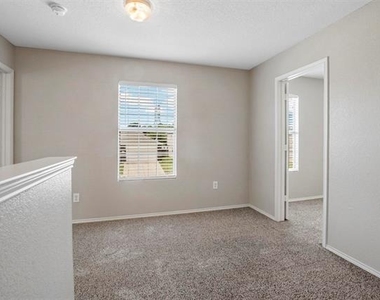 6432 Paradise Valley Road - Photo Thumbnail 12