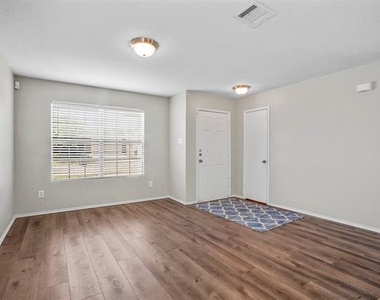 6432 Paradise Valley Road - Photo Thumbnail 3