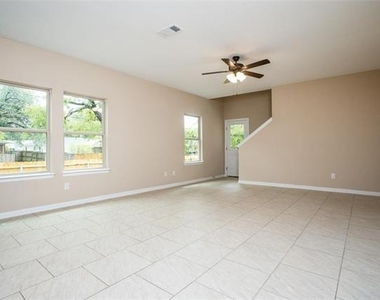 134 Canales Circle - Photo Thumbnail 3