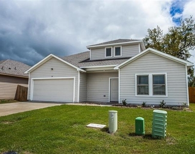 134 Canales Circle - Photo Thumbnail 1
