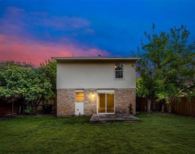 2436 Dancy Drive N - Photo Thumbnail 17