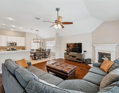 7709 Shasta Drive - Photo Thumbnail 6