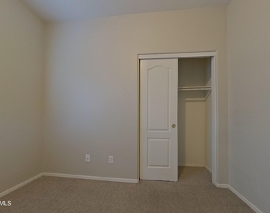 11717 W Jackson Street - Photo Thumbnail 12