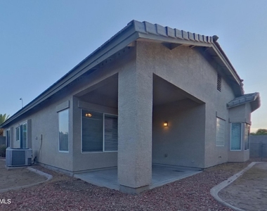 11717 W Jackson Street - Photo Thumbnail 15