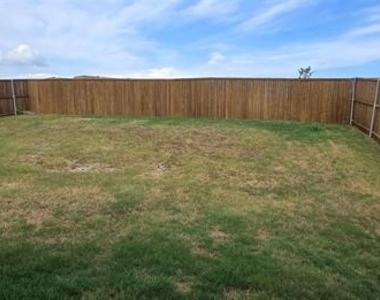 2625 Hillrich Drive - Photo Thumbnail 16